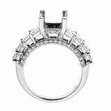 18k White Gold and Diamonds Engagement Ring