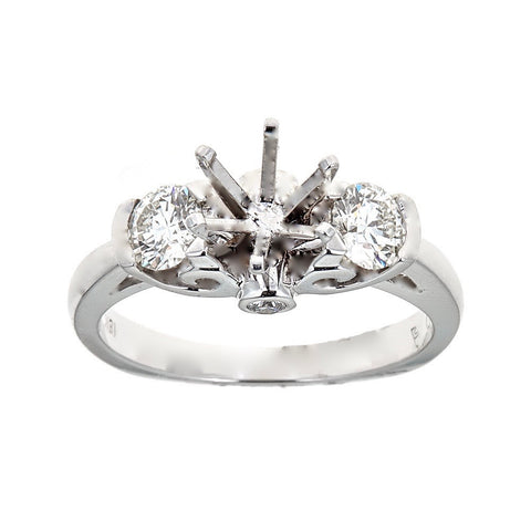 18K White Gold & Diamond Engagement Ring